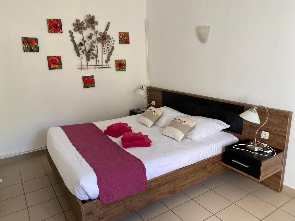 Auberge Du Grand Champ Lalley Exteriör bild